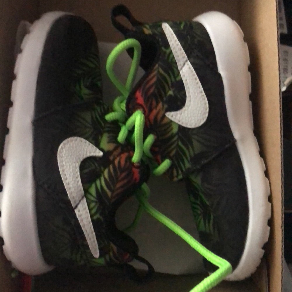 Boys Nike 5c